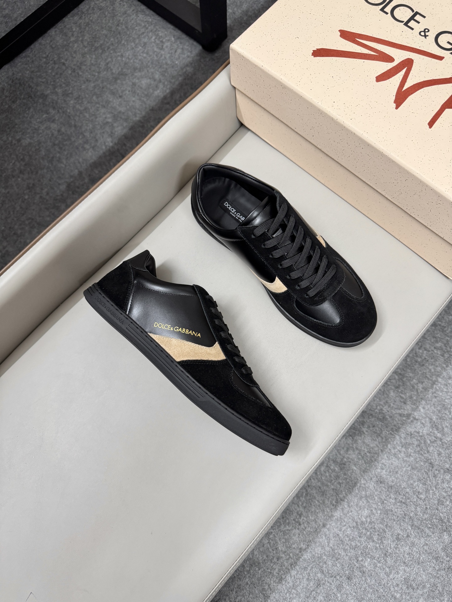 olce & Gabbana shoe